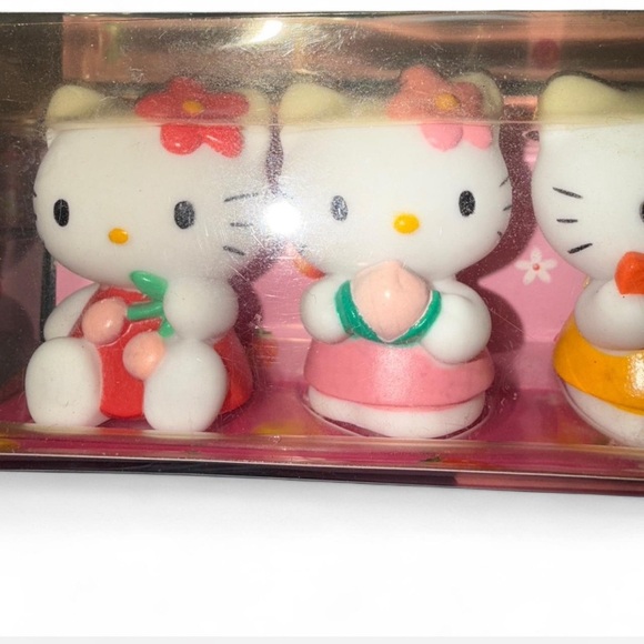HELLO KITTY 5 piece 2002 Fruit Doll Set - Pink and White collectible - Picture 7 of 10